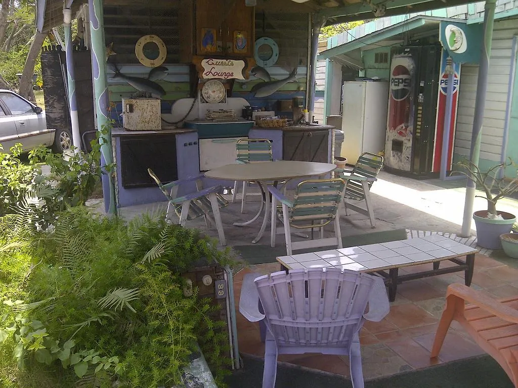 Arawak Inn Nassau 0*,  Bahamas